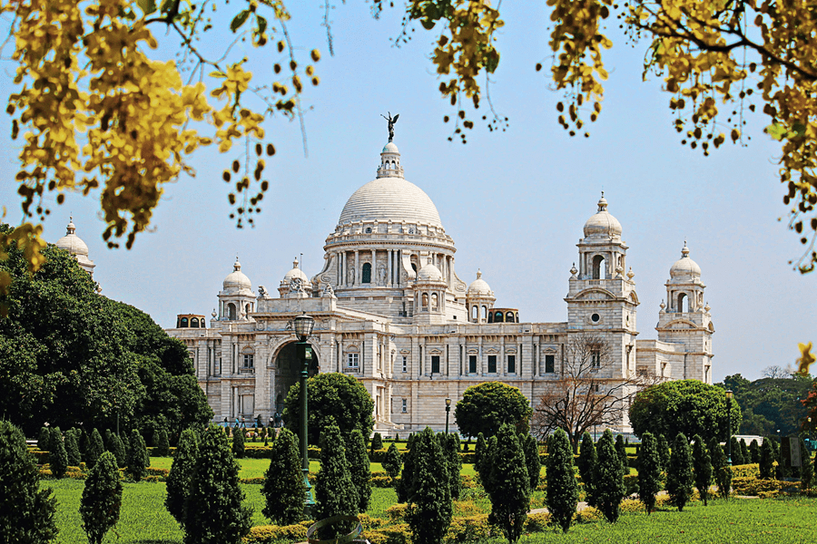 1722337818478_victoria memorial 1