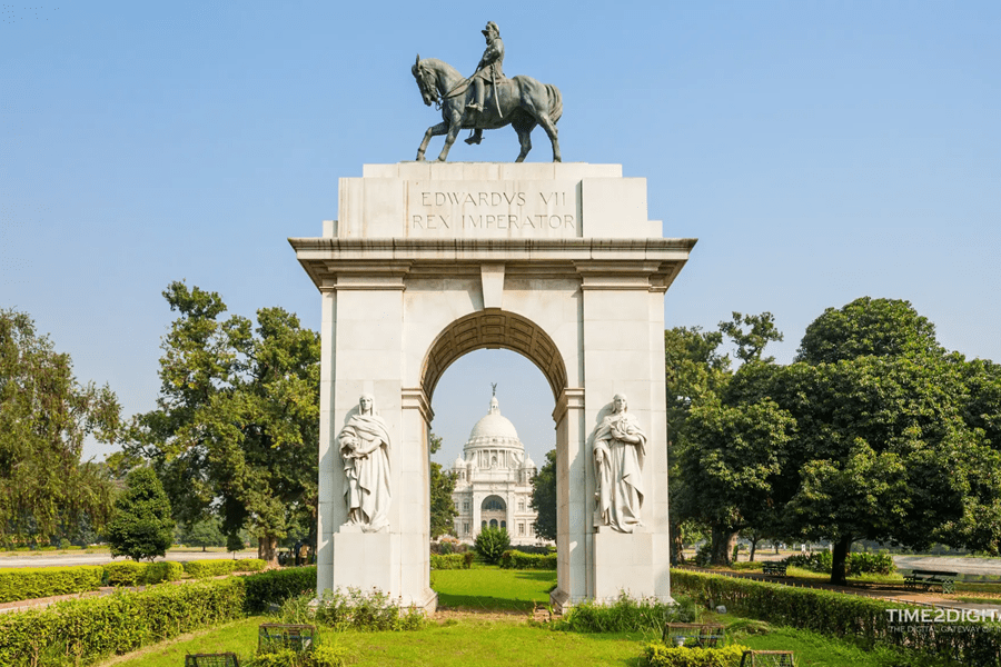 Victoria-Memorial-Gate-Photos